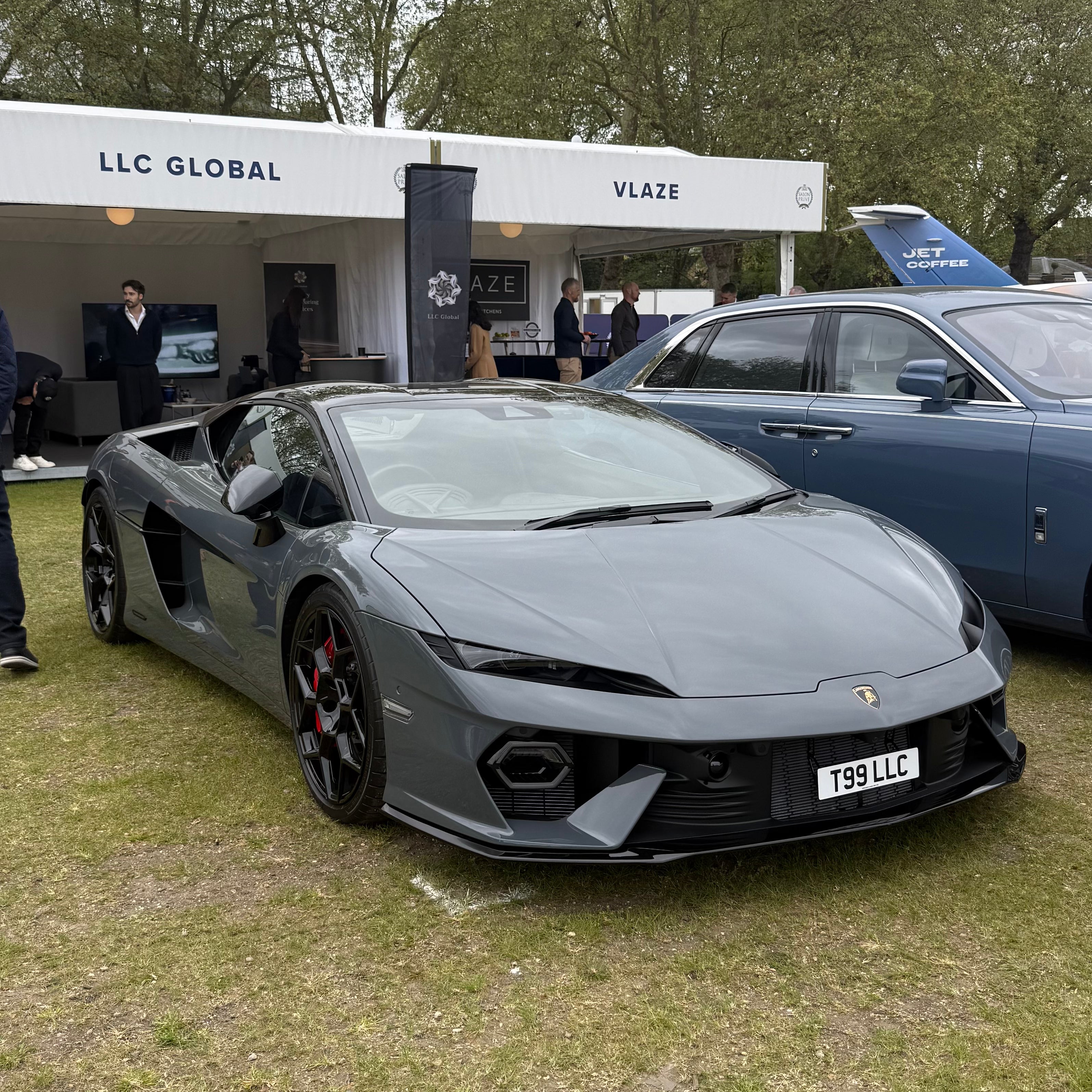 Grigio Telesto Lamborghini Temerario